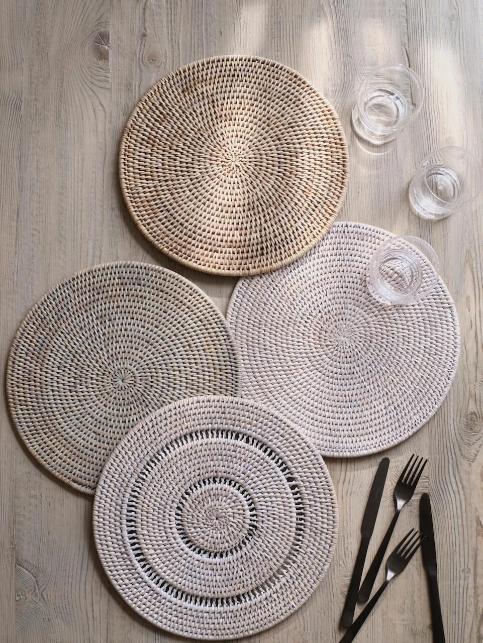 Set of 4 Detailed White Rattan Placemats